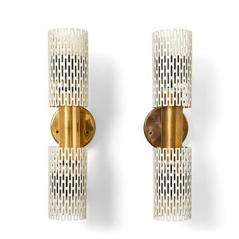 457. Harald Notini, a pair of wall lamps model 8820, Arvid Böhlmarks Lampfabrik, Stockholm, 1950s.