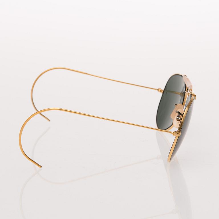 1980s RAY-BAN AVIATOR SUNGLASSES for Bausch & Lomb, USA.