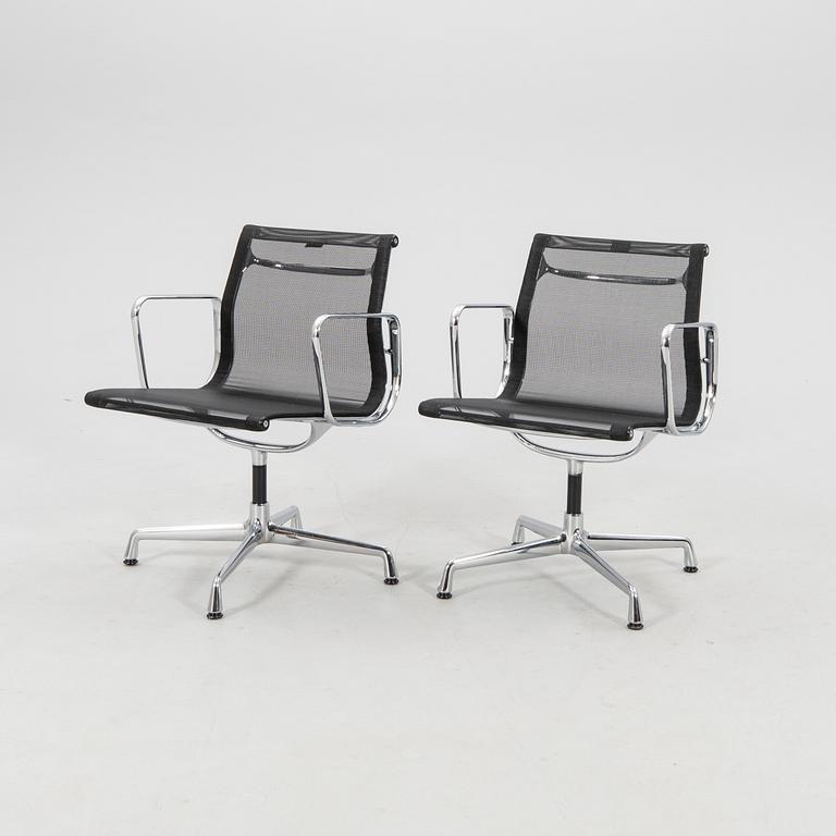 Charles & Ray Eames, karmstolar/skrivbordsstolar 2 st  EA108 Vitra 2014.