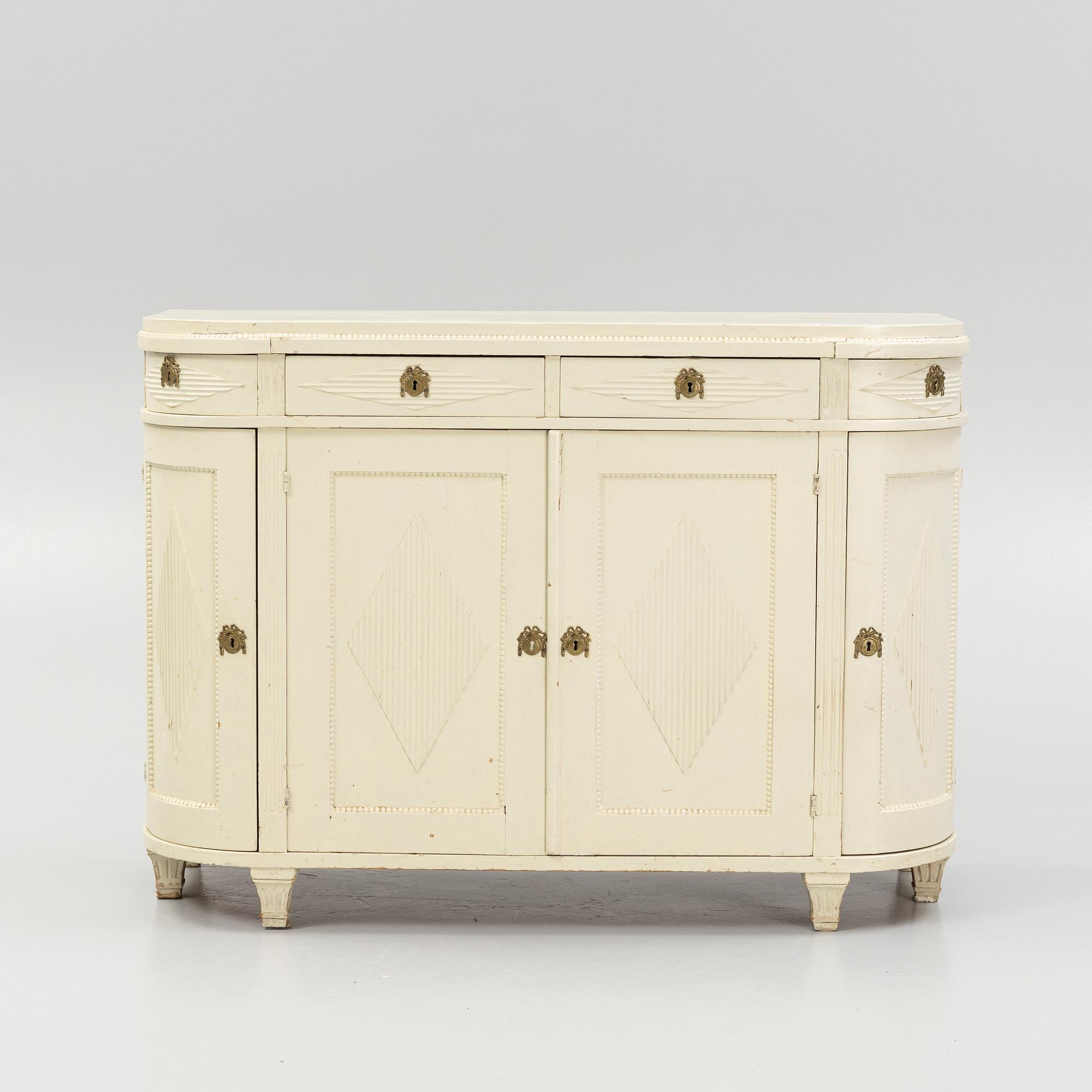 Sideboard, gustaviansk stil, omkring år 1900.