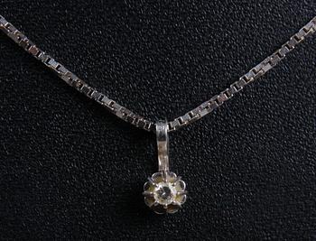 SMYCKESET, 3 delar, vitguld och diamanter. 1900-talets andra hälft. Totalvikt 6,6 g.