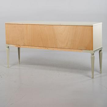 SIDEBOARD, gustaviansk stil, 1900-talets andra hälft.