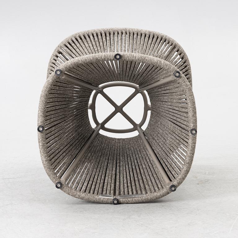 Monica Armani, six outdoor 'Flair O' ' B&B Italia.