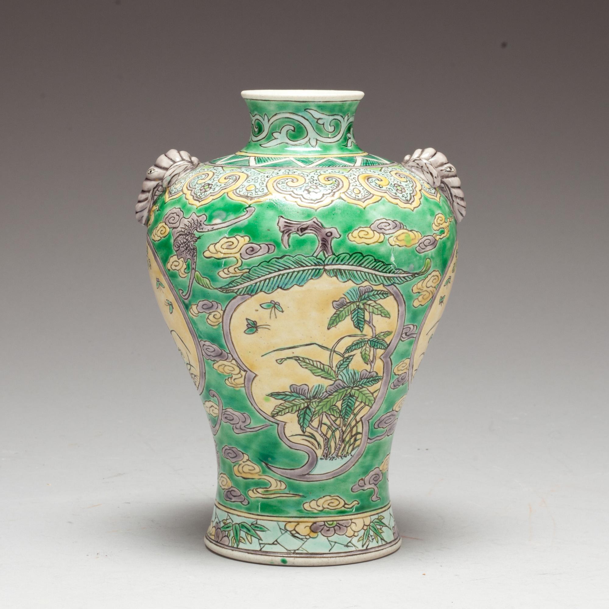 VAS, porslin, Kina, 1900-talets slut.