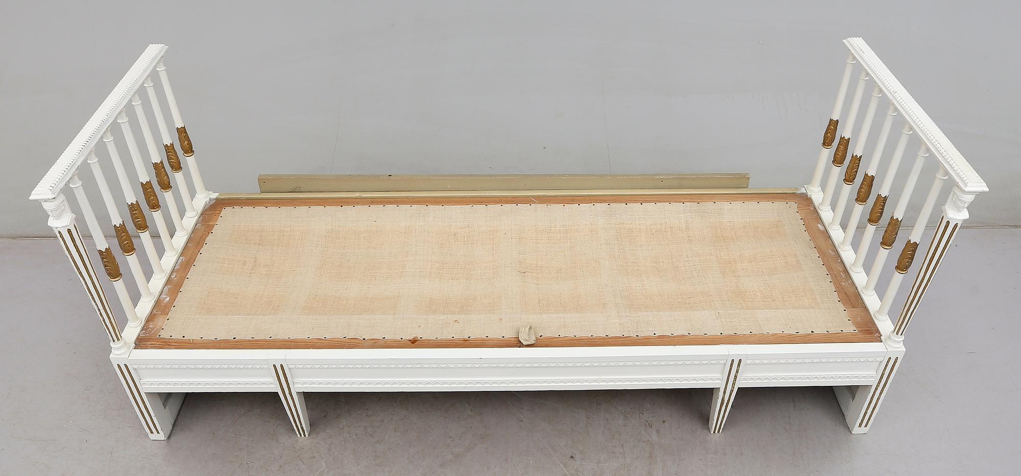 DAGBÄDD, sengustaviansk, tidigt 1800-tal.