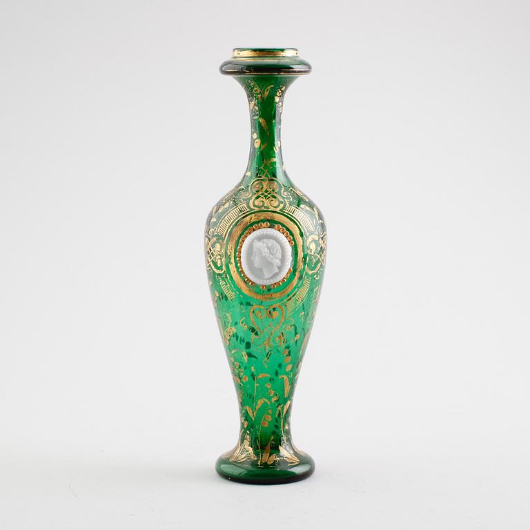 VAS, grönt glas, omkring år 1900.
