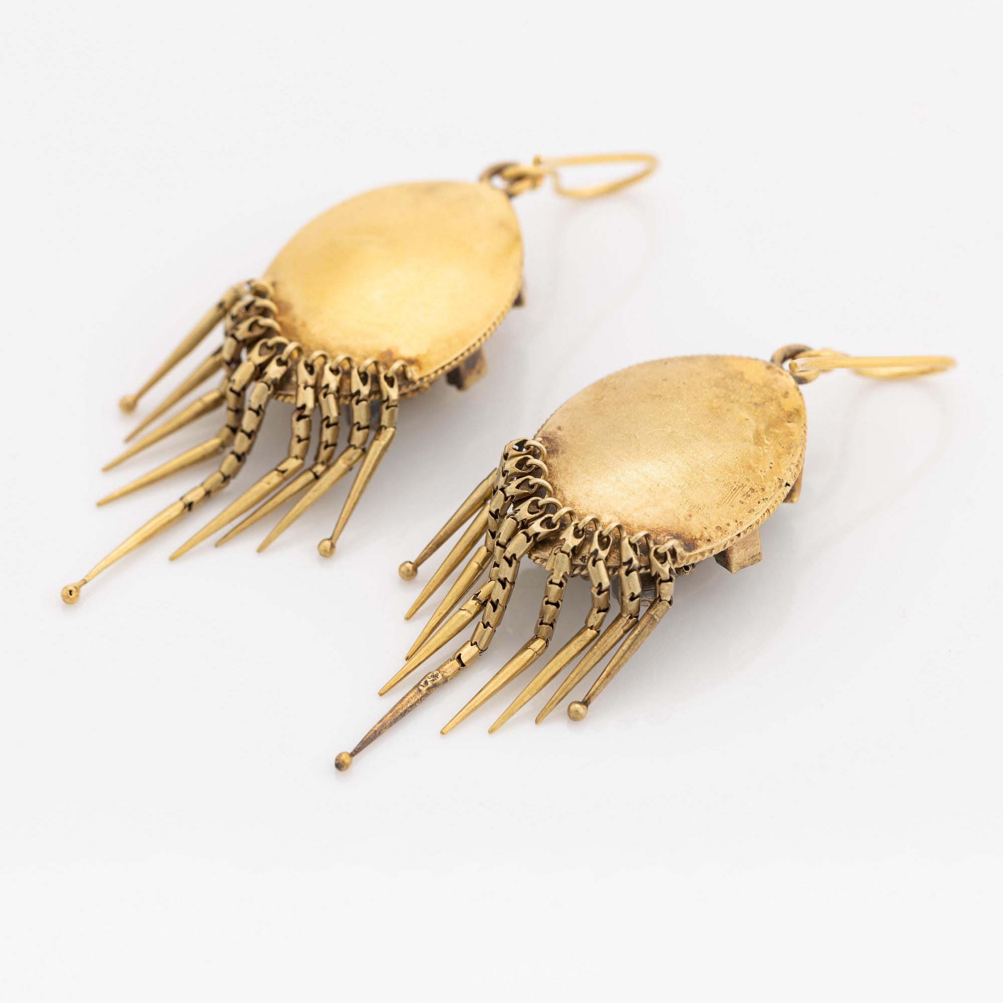 Gold and emerald earrings, 1800's.