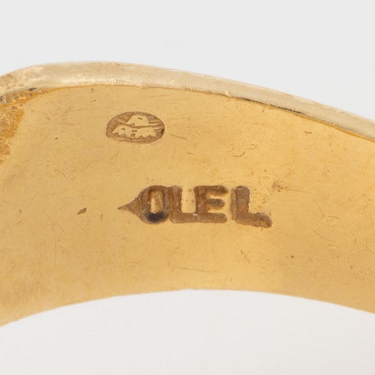 Ole Lynggaard, ring, 18K gold with a small brilliant-cut diamond.
