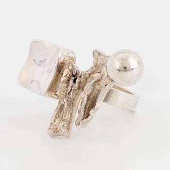 A sterlingsilver ring by Rolf Karlsson.