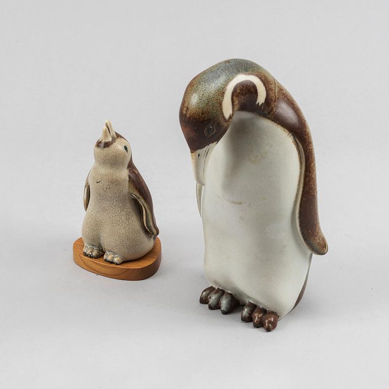 Gunnar Nylund, two stoneware figurines of penguines for Rörstrand.