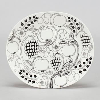 Birger Kaipiainen, A set of three 'Paratiisi' tableware set for Arabia.