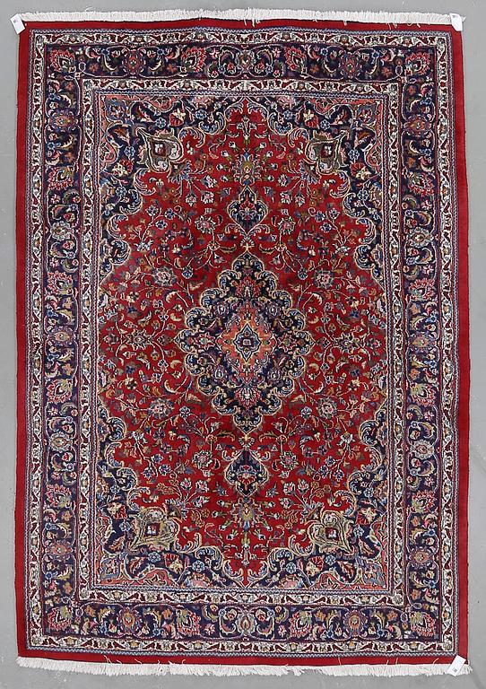 MATTA, sannolikt Mashad. Ca 294x201 cm.