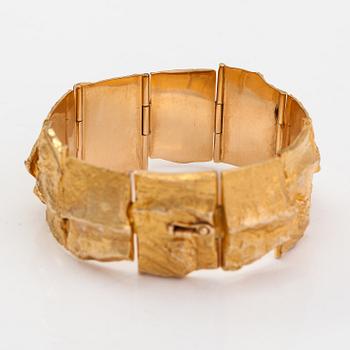 Björn Weckström, A 14K gold bracelet "Golden river". Lapponia 1970.