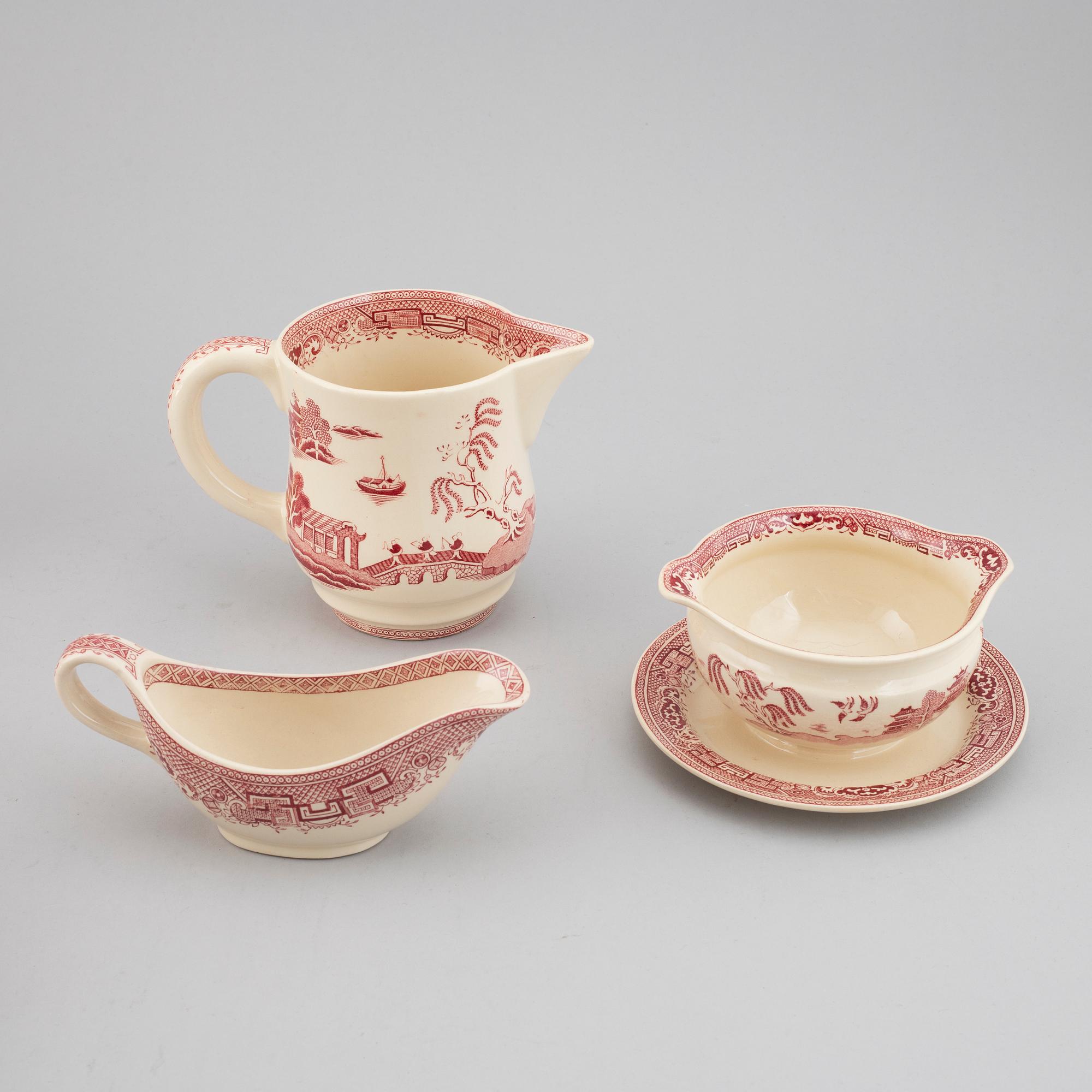 A part 'Willow' earthenware dinner and coffee service, Gustavsberg, 1940-1958 (93 pieces).