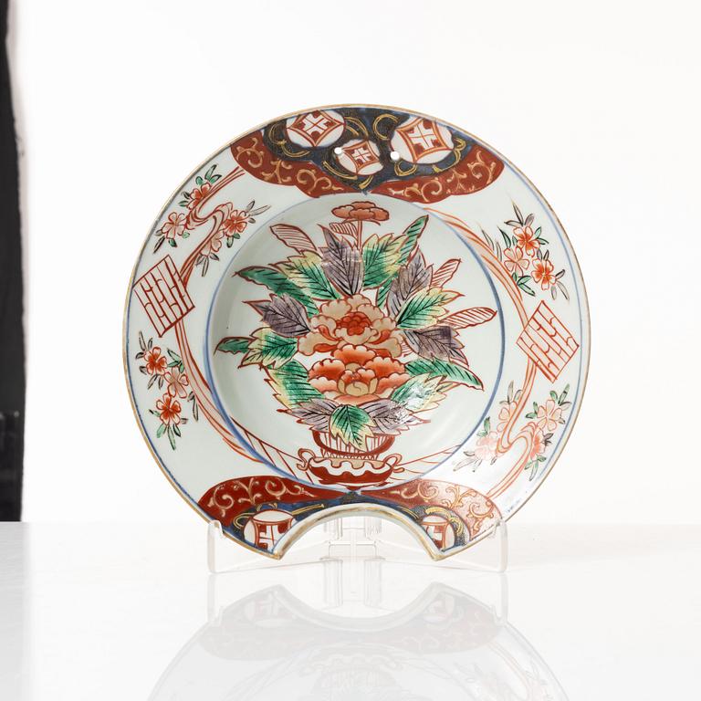 A Japanese imari porcelain barber's bowl, Meiji (1868-1912).
