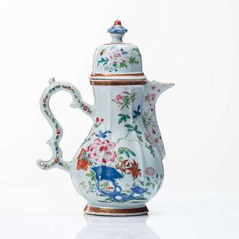 KAFFEKANNA med LOCK, kompaniporslin. Qingdynastin, Qianlong (1736-95).