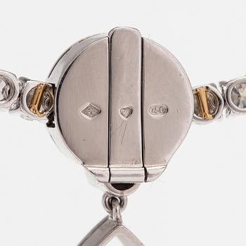 A Tillander, An 18K white gold necklace with brilliant cut diamonds ca. 26.22 ct in total. Helsinki 2001.
