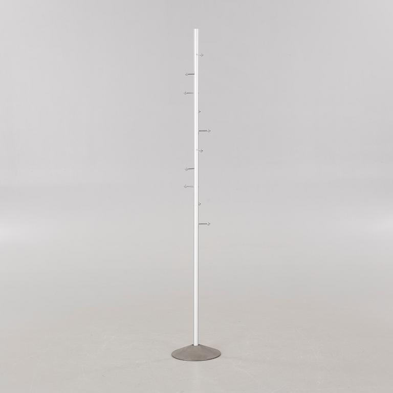 JOSEP M MASSANA & JOSEP M TREMOLEDA, tamburmajor, "Mirac", Mobles 114, omkring år 2000.