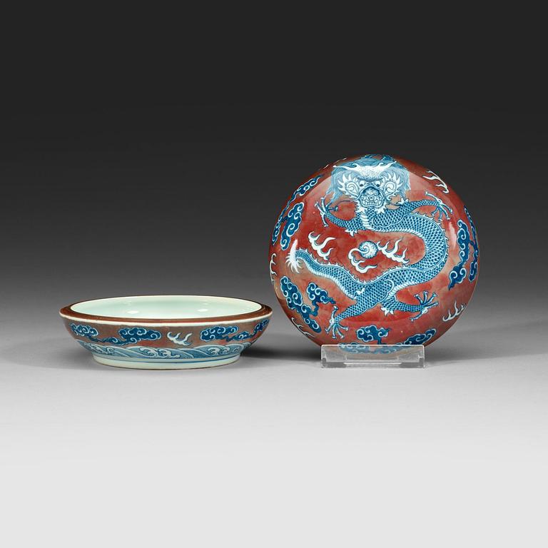 An underglaze blue and peach bloom box with cover, Republic era (1912-1949).