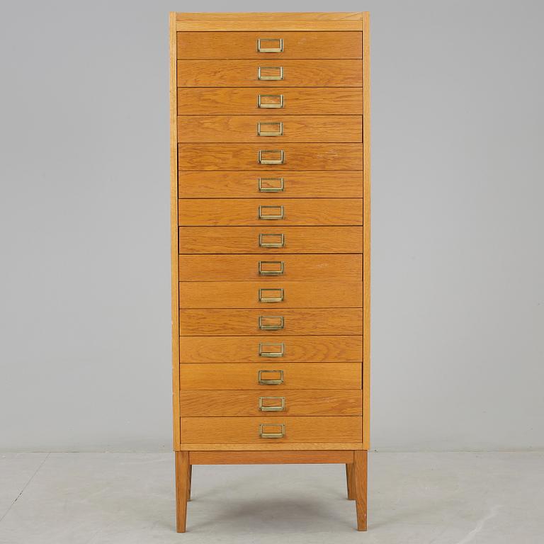 ARKIVSKÅP, ekfanér, 1900-talets mitt.