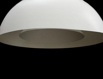 TAKLAMPA, "AJ Pendeln", Arne Jacobsen, Louis Poulsen, Danmark, 1900-talets andra hälft.