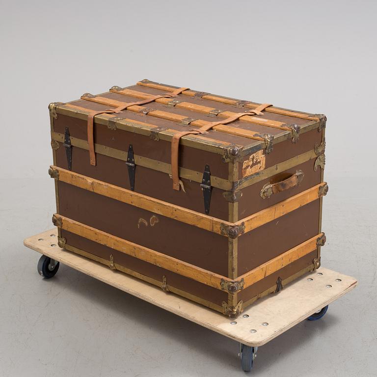 An early 20th century steamer trunk.