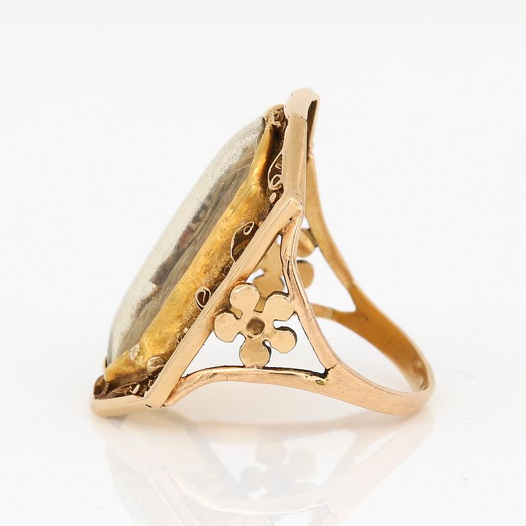 RING, 18k guld och hårarbete. Otydliga mästarstämplar 1808. Stl 17/57.Total vikt 5 gr.
