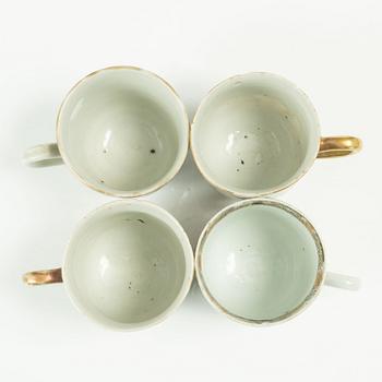 Koppar, fyra stycken, porslin, Kina, Qingdynastin, 1700-tal.
