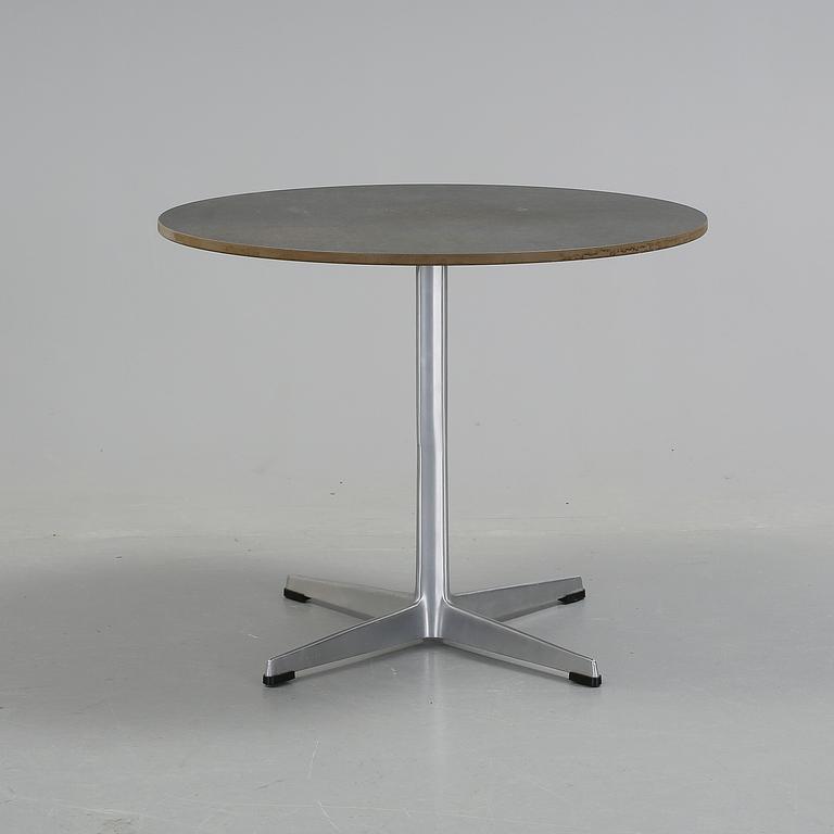 SOFFBORD, Fritz Hansen, Danmark.