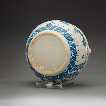 A ge-glazed and blue and white censer, late Qing dynasty.