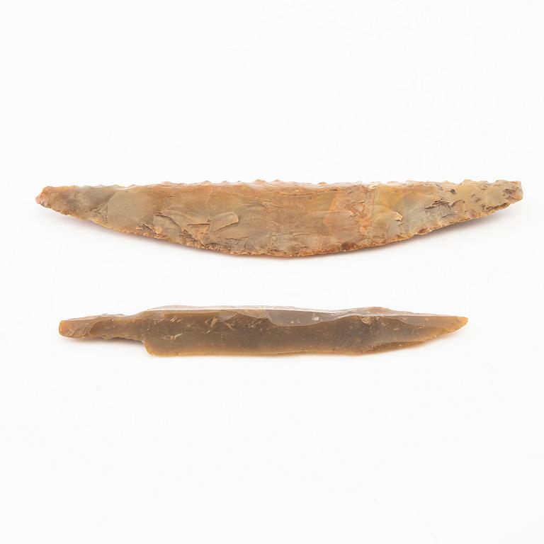 Scraper and arrowhead, Neolithic.