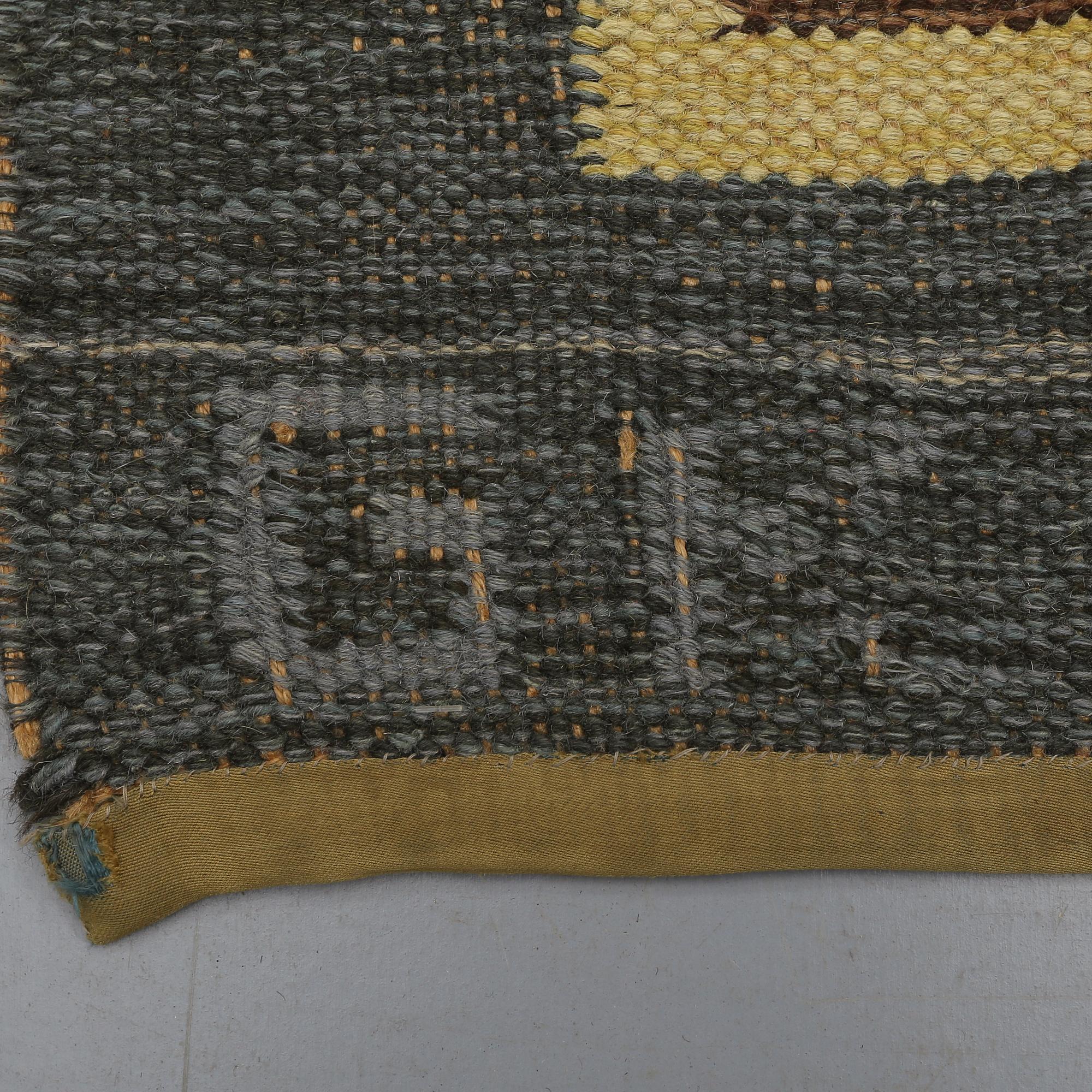 MATTA, dubbelväv, monogramsignerad GK?, 1900-talets andra hälft, 206 x 143 cm.