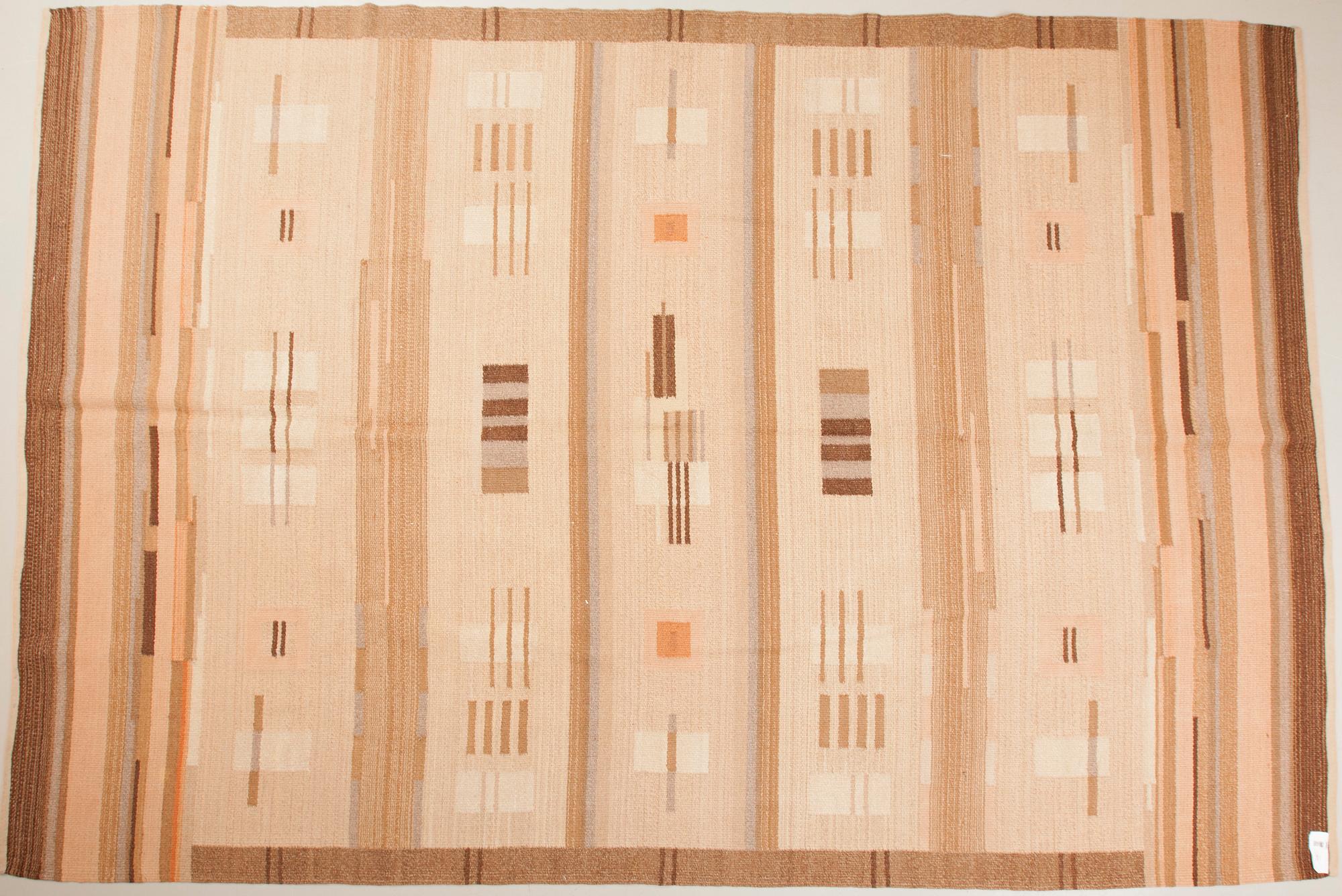 MATTA, "Kupla" design Laila Karttunen, Kiikan Kutomo, 1930-tal. Ca 298x200  cm.