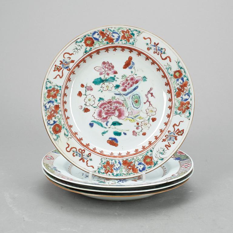 TALLRIKAR, 4 st, porslin, Qing dynastin, Qianlong, (1735-1796).