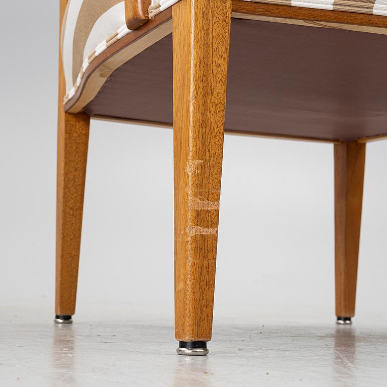 Josef Frank, fåtöljer, ett par, modell 969, Firma Svenskt Tenn.