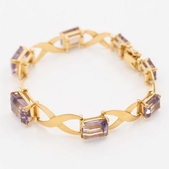 Bracelet, 18K gold with amethysts.