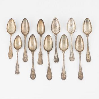 Svenska silverskedar, 11 st, bl.a. Högstedt, Carlberg, Holm m.fl, 1818-1915.