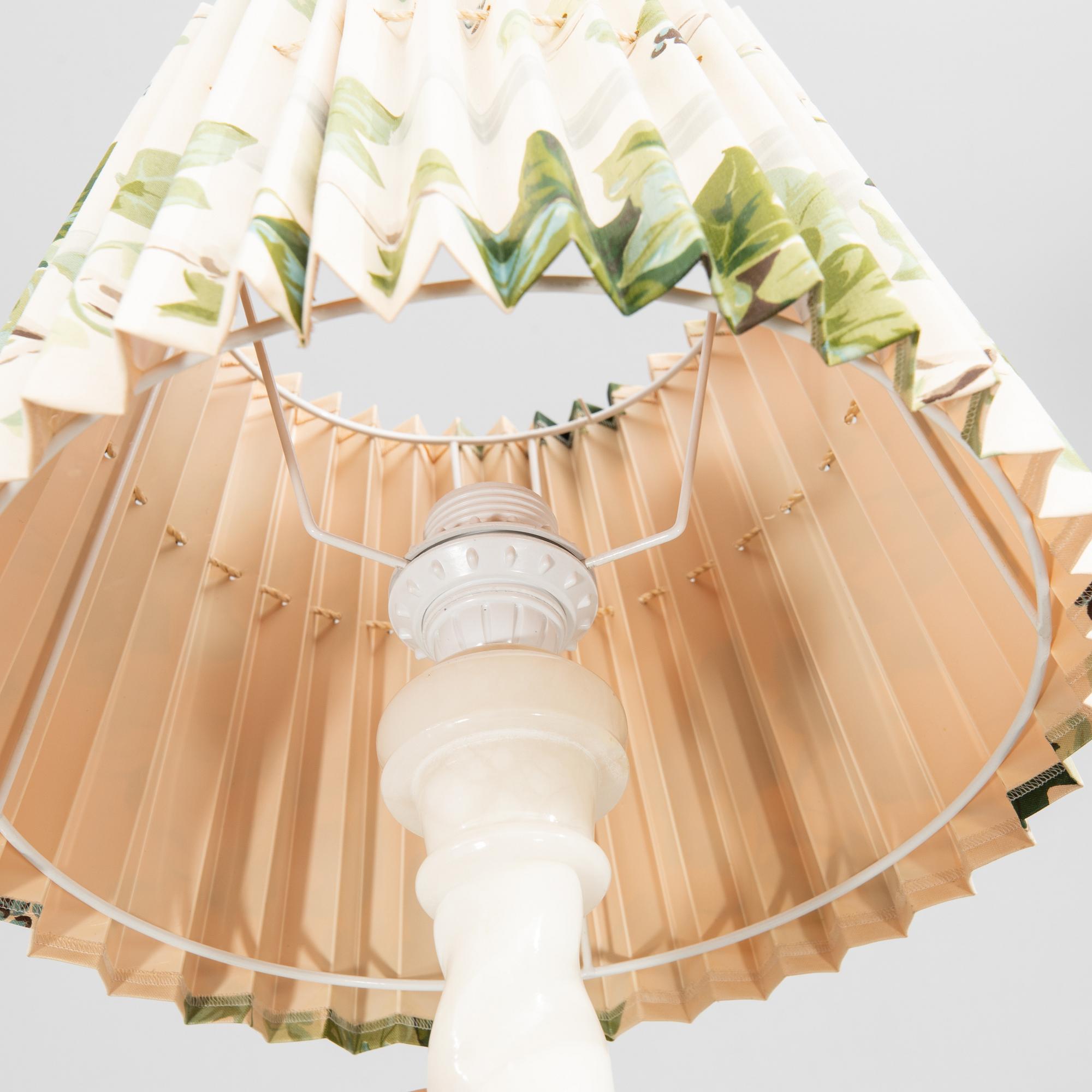 Bordslampor ett par 1900-talets mitt.