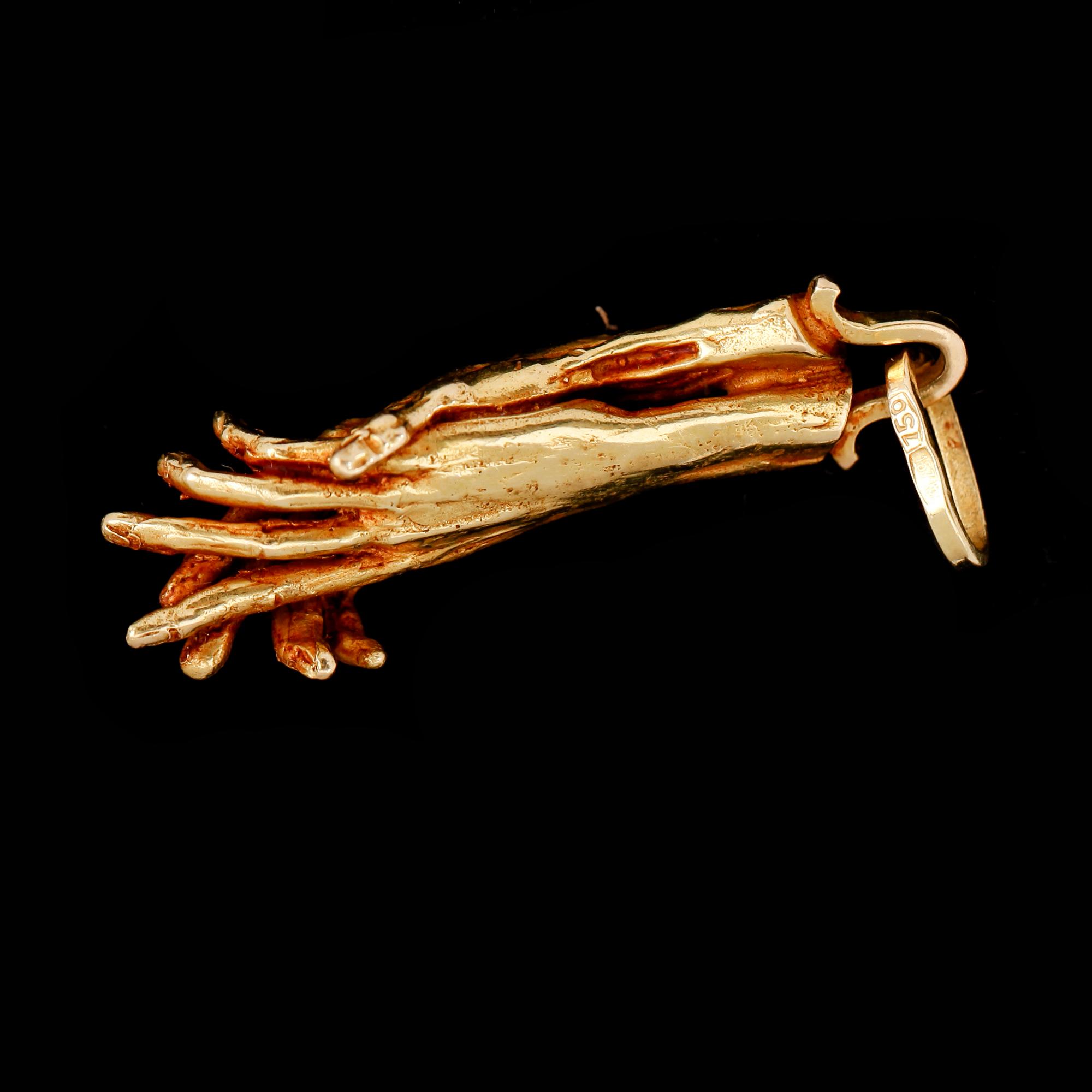 HÄNGE, 18 k guld, 1900-talets andra hälft. Vikt ca 14 gram.