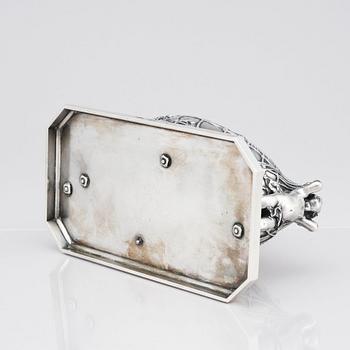 A 19th century silver bonbonnière, Bolin, mark of Konstantin Linke, Moscow 1894.