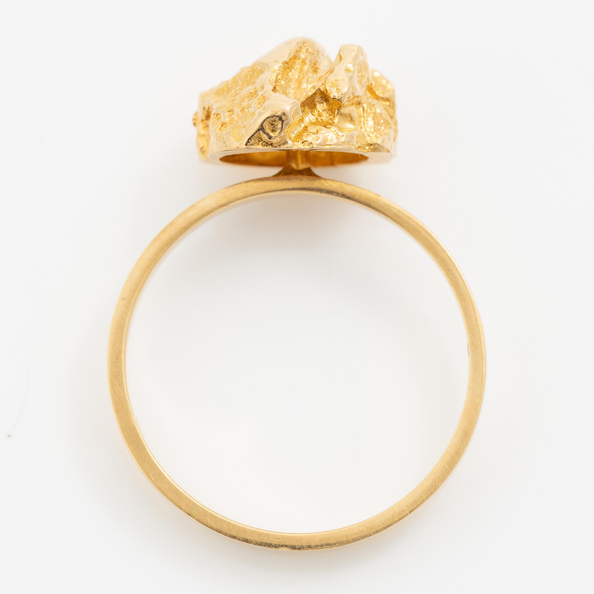 Björn Weckström, ring, 18K gold with, for Lapponia. Finland.