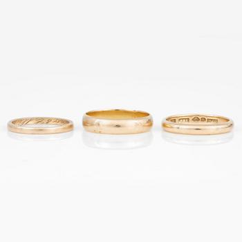 RINGAR, 3 st, 1900-talets andra hälft, 18K guld.