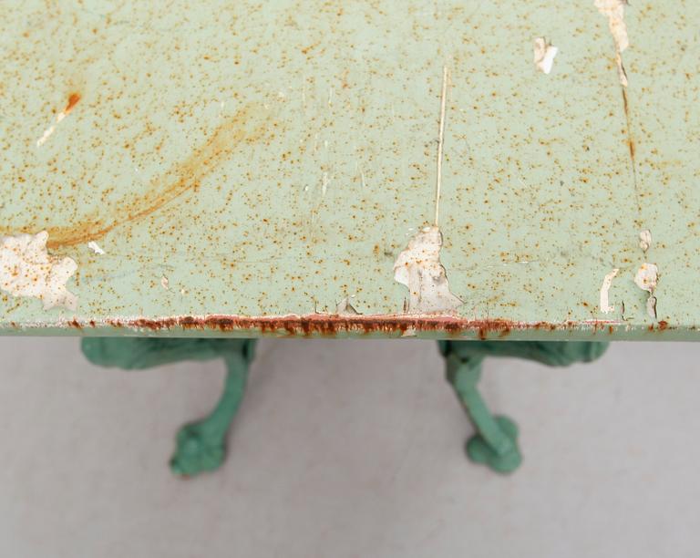 TRÄGDÅRDSBORD, empirstil, 1900-talets första hälft.