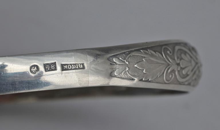 SKÅL PÅ FOT, silver, Elias Modig, S:t Petersburg verksam 1795-1834. Vikt c:a 270 g.