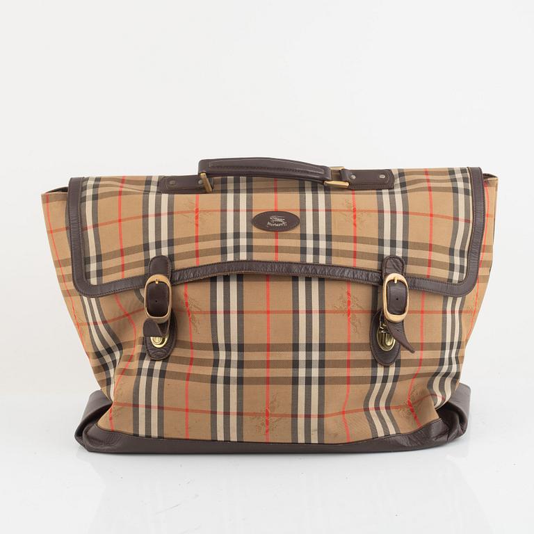 Burberry, weekend bag.