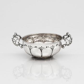 Baltzar Ekström, brännvinsskål, silver, Halmstad 1706. Karolinsk barock.