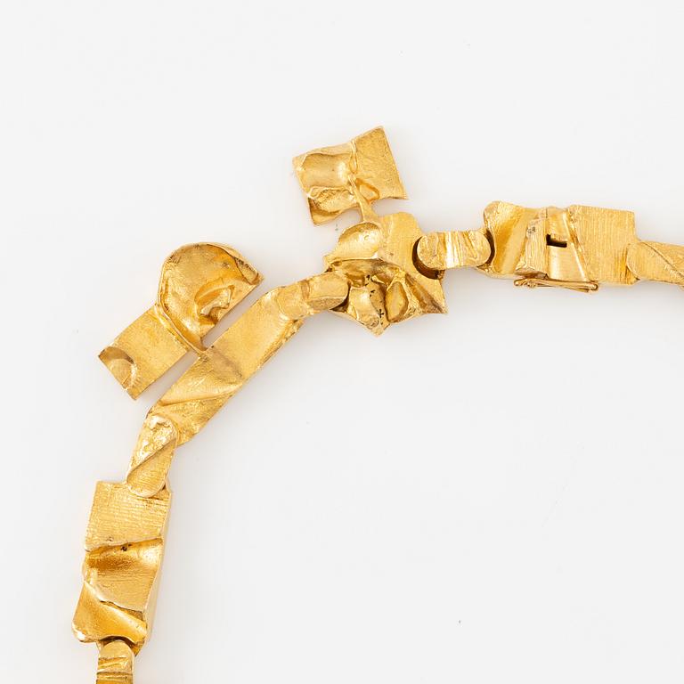 A Björn Weckström necklace "Tenochtitlan" 18K gold, Lapponia 1970.