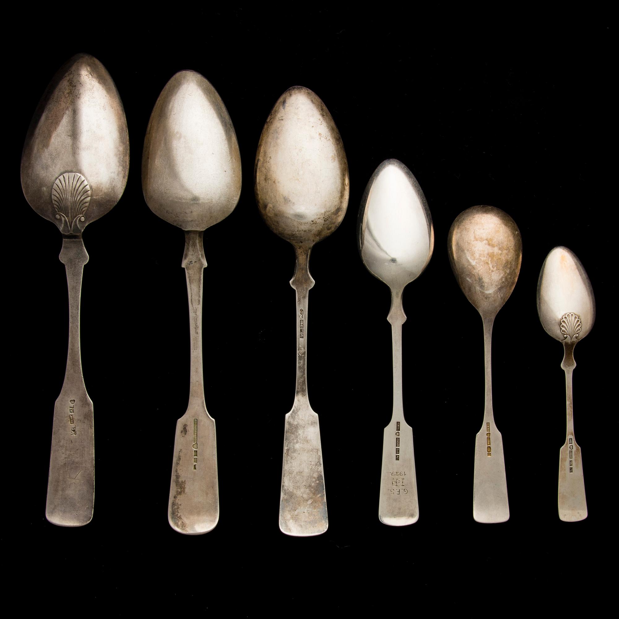 PARTI BESTICK, 44 delar, silver, "Mussla", finska stämplar, 1918-50. Tot vikt 1084,8 g.