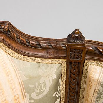 Bergere, fåtölj, Louis XVI-stil, Frankrike, omkring 1900.
