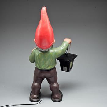 TOMTE MED LYKTA, keramik. Heissner.